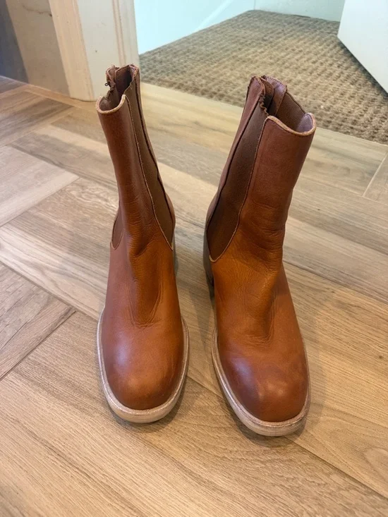 Free People Chelsea Boots - Picture 2 of 4